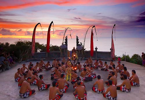 Đặc sắc điệu m&uacute;a Kecak tr&ecirc;n đảo Bali Indonesia